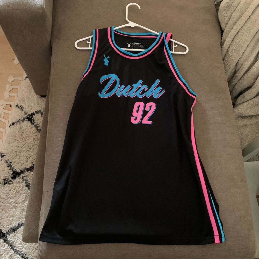 DUTCH BROS CLOSET CLEAN OUT!!